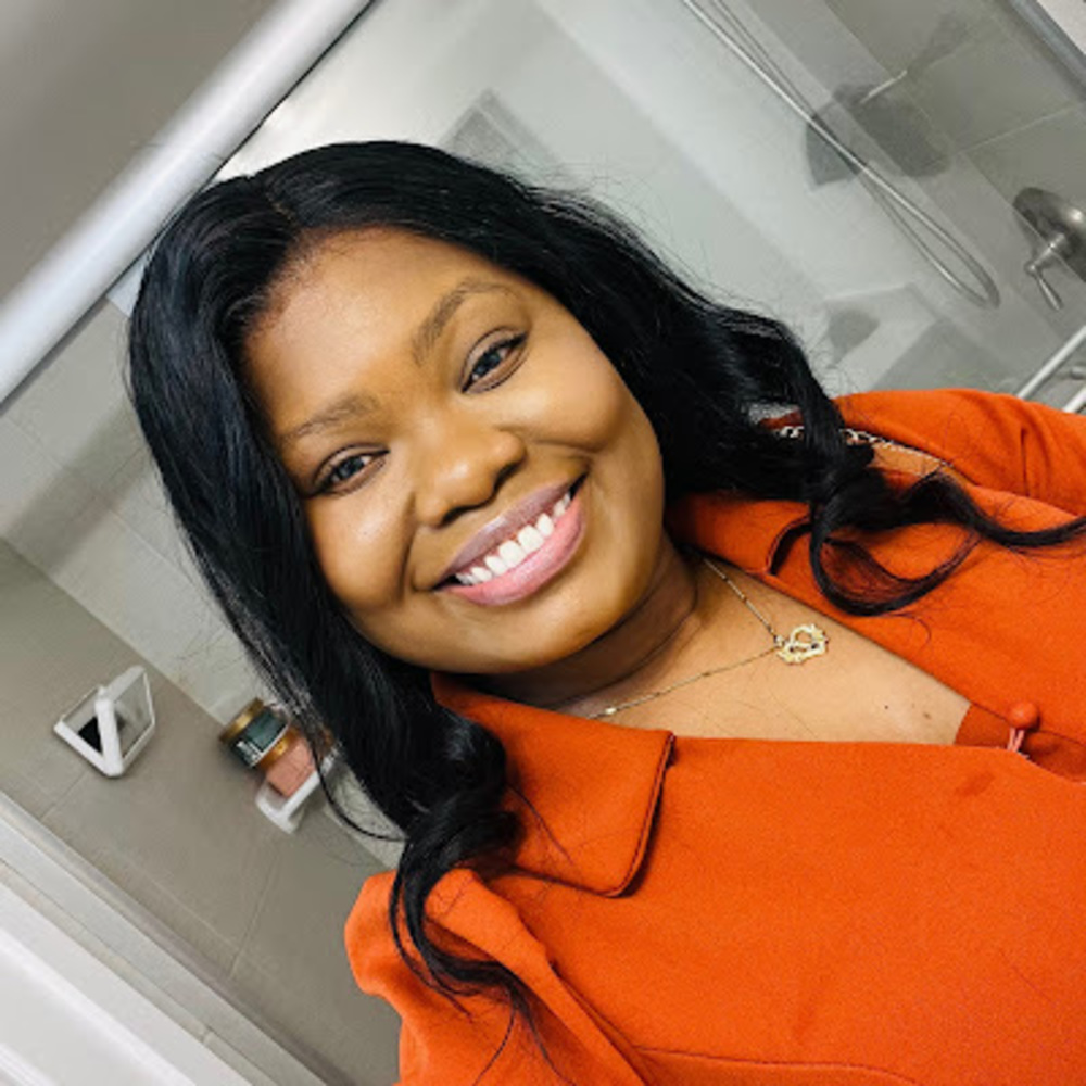 Meet your Posher, Lisa